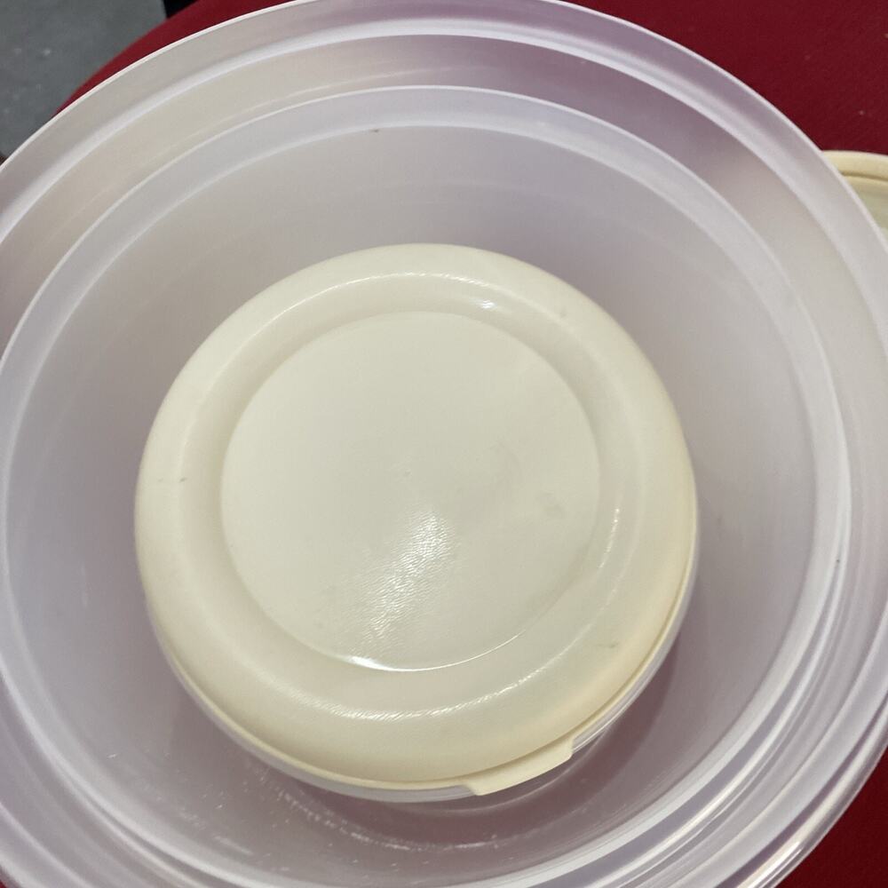 3- Nesting Pioneer Round Storage Containers Opaque w/Almond Lid 8,9,10” - Picture 10 of 15